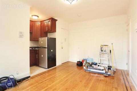 5074 Midfield Rd, Cincinnati, OH 45244 photo 2