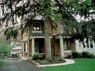 4 Arcadia Pl, Cincinnati, OH 45208 photo 2