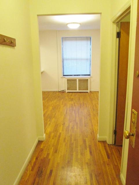1541 Jonathan Ave, Cincinnati, OH 45207 photo 1