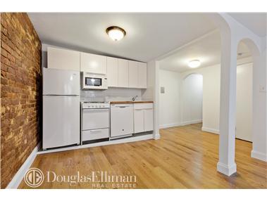 615 Orient Ave, Cincinnati, OH 45232 photo 2