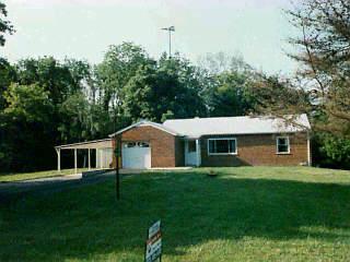 445 Hilltop Dr, Cincinnati, OH 45244 photo 2