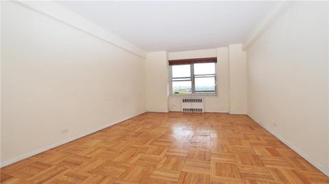 7639 Pippin Rd, Cincinnati, OH 45239 photo 4