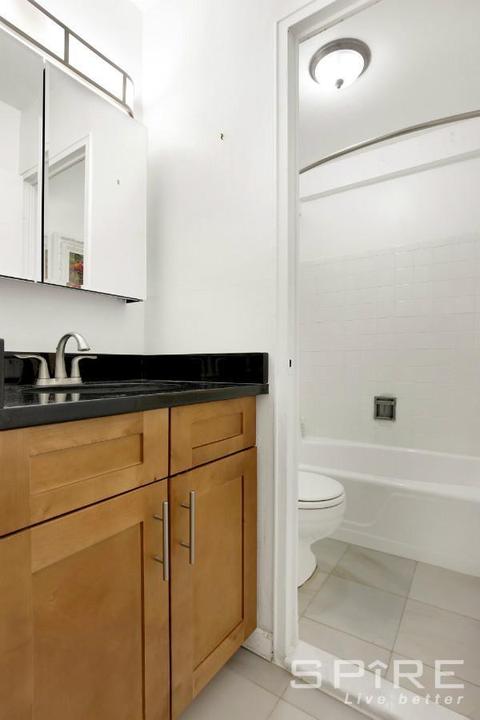1510 Beech Ave, Cincinnati, OH 45205 photo 2