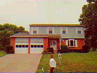 9528 Newgate Ln, Cincinnati, OH 45231 photo 1