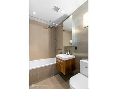 2742 Powell Dr, Cincinnati, OH 45211 photo 11