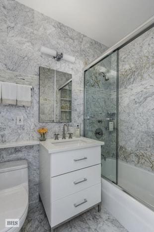 3216 Mcgill La, Cincinnati, OH 45251 photo 8