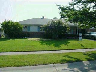 704 Danbury Rd, Forest Park, OH 45240 photo 1