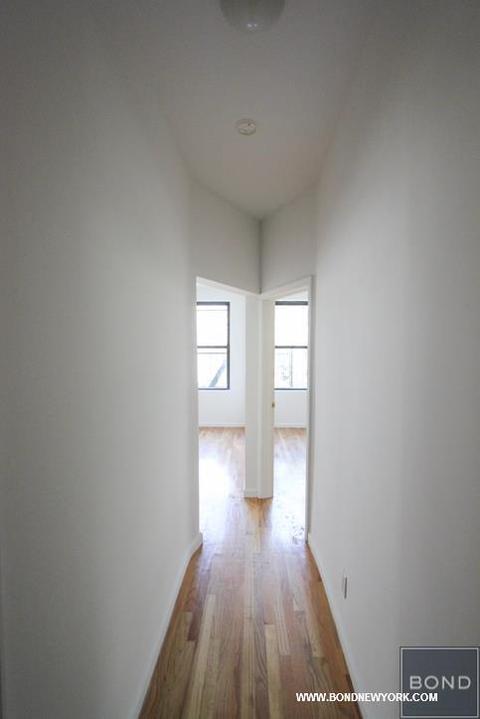 6261 Cary Ave, Cincinnati, OH 45224 photo 5