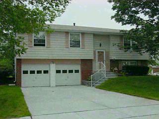1386 Longacre Dr, Forest Park, OH 45240 photo 1