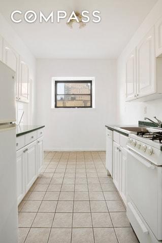 6468 Pinehurst Ln, Mason, OH 45040 photo 1