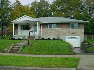3624 Fieldcrest Dr, Cincinnati, OH 45211 photo 2