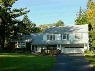 1 Emery Ln, Mariemont, OH 45227 photo 3