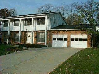 800 Exmoor Dr, Forest Park, OH 45240 photo 1