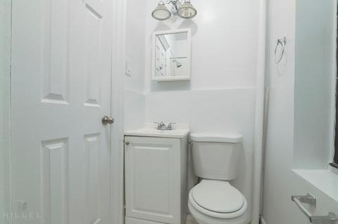 465 Lloyd Pl, Cincinnati, OH 45219 photo 5