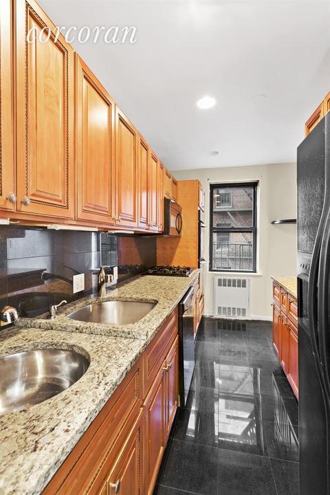 1865 Blackstone Pl, Cincinnati, OH 45237 photo 8