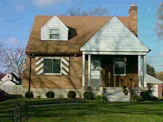 7625 Castleton Pl, Cincinnati, OH 45237 photo 2