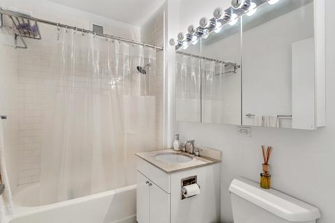 8553 Eagleswalk Ln, Cincinnati, OH 45255 photo 5