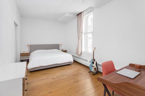 1667 Atson La, Cincinnati, OH 45205 photo 5