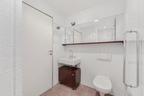 1667 Atson La, Cincinnati, OH 45205 photo 7