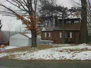 1627 Hudepohl Ln, Cincinnati, OH 45231 photo 3