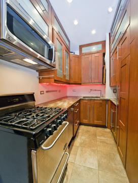 1908 Elmore St, Cincinnati, OH 45223 photo 1