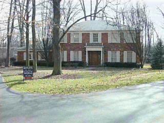 7588 Trailwind Dr, Montgomery, OH 45242 photo 1