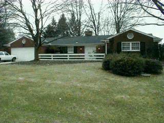1031 Chatterton Dr, Cincinnati, OH 45231 photo 1