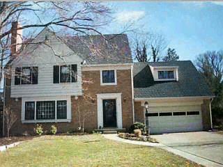 4 Emery Ln, Mariemont, OH 45227 photo 1