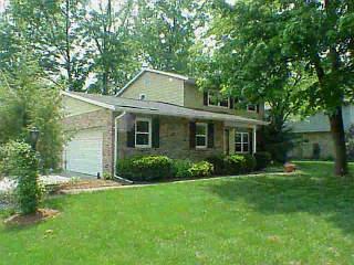 1075 Muirfield Dr, Cincinnati, OH 45245 photo 3