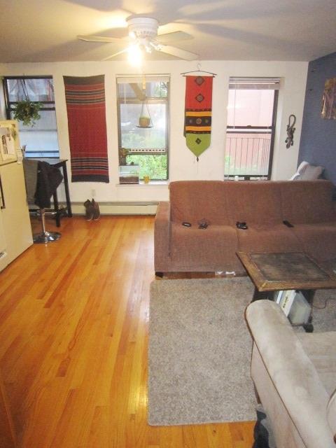 883 Glasgow Dr, Forest Park, OH 45240 photo 3