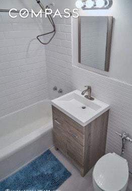 2907 Probasco Ct, Cincinnati, OH 45220 photo 4