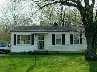 4320 Beechmont Dr, Cincinnati, OH 45244 photo 2