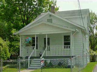 6825 Bramble Ave, Cincinnati, OH 45227 photo 1