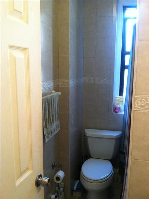 1010 Hatch St, Cincinnati, OH 45202 photo 8
