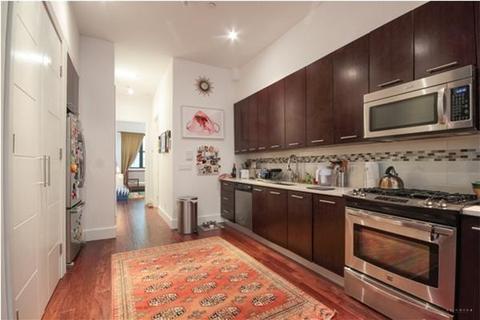 3911 Devonshire Dr, Cincinnati, OH 45226 photo 13