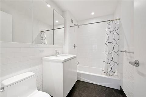 2579 Beechmar Dr, Cincinnati, OH 45230 photo 8
