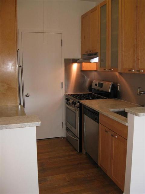 3036 Temple Ave, Cincinnati, OH 45211 photo 4