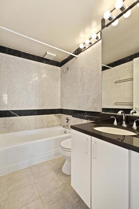 6859 Edmar Ct, Cincinnati, OH 45239 photo 5