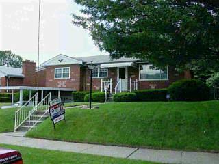 6859 Edmar Ct, Cincinnati, OH 45239 photo 3
