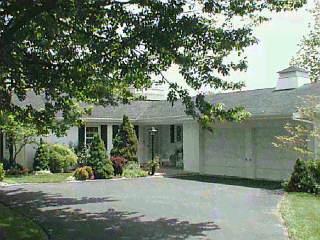 5500 Mapleridge Dr, Cincinnati, OH 45227 photo 1