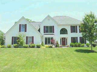 7265 Timberknoll Dr, Cincinnati, OH 45242 photo 1