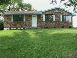 1215 Thomas Ct, Lincoln Heights, OH 45215 photo 1