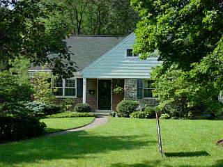 49 Forest Ave, Wyoming, OH 45215 photo 1