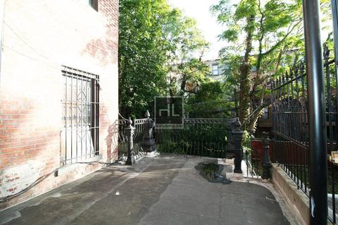4115 Maple Dr, Cincinnati, OH 45209 photo 8