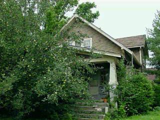 4115 Maple Dr, Cincinnati, OH 45209 photo 2