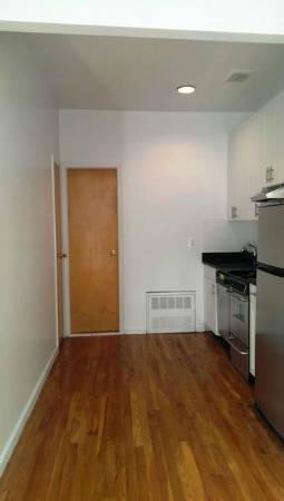 1705 Atson La, Cincinnati, OH 45205 photo 5