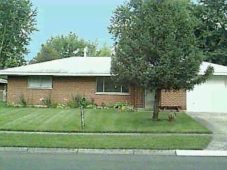 105 Maple Dr, Springboro, OH 45066 photo 1