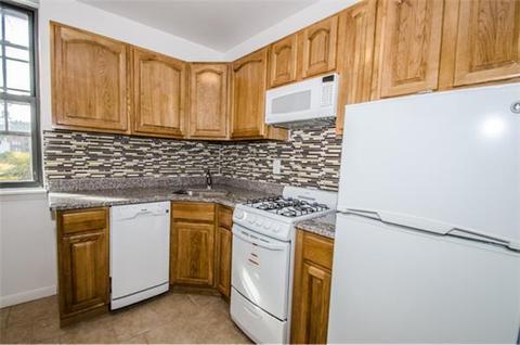 2673 Cora Ave, Cincinnati, OH 45211 photo 3