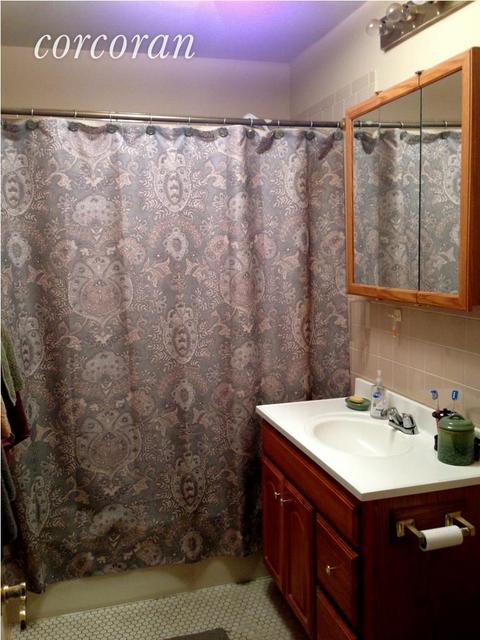 9639 Cooper Ln, Blue Ash, OH 45242 photo 7