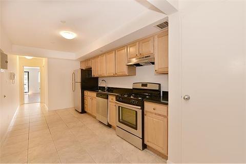 4432 River Rd, Cincinnati, OH 45204 photo 1